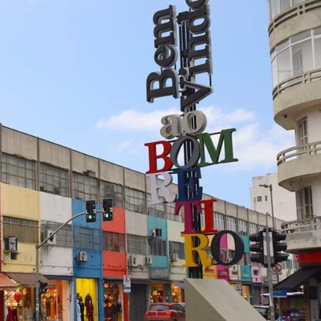 Post para Instagram Montagem de Fotos de Família Grade Limpo Branco Bege (1).jpg